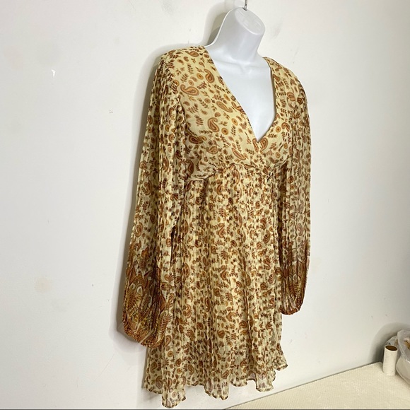 ANTHROPOLOGIE By Let Me Be Shyla Pleated Mini Dress Size small - Picture 4 of 15